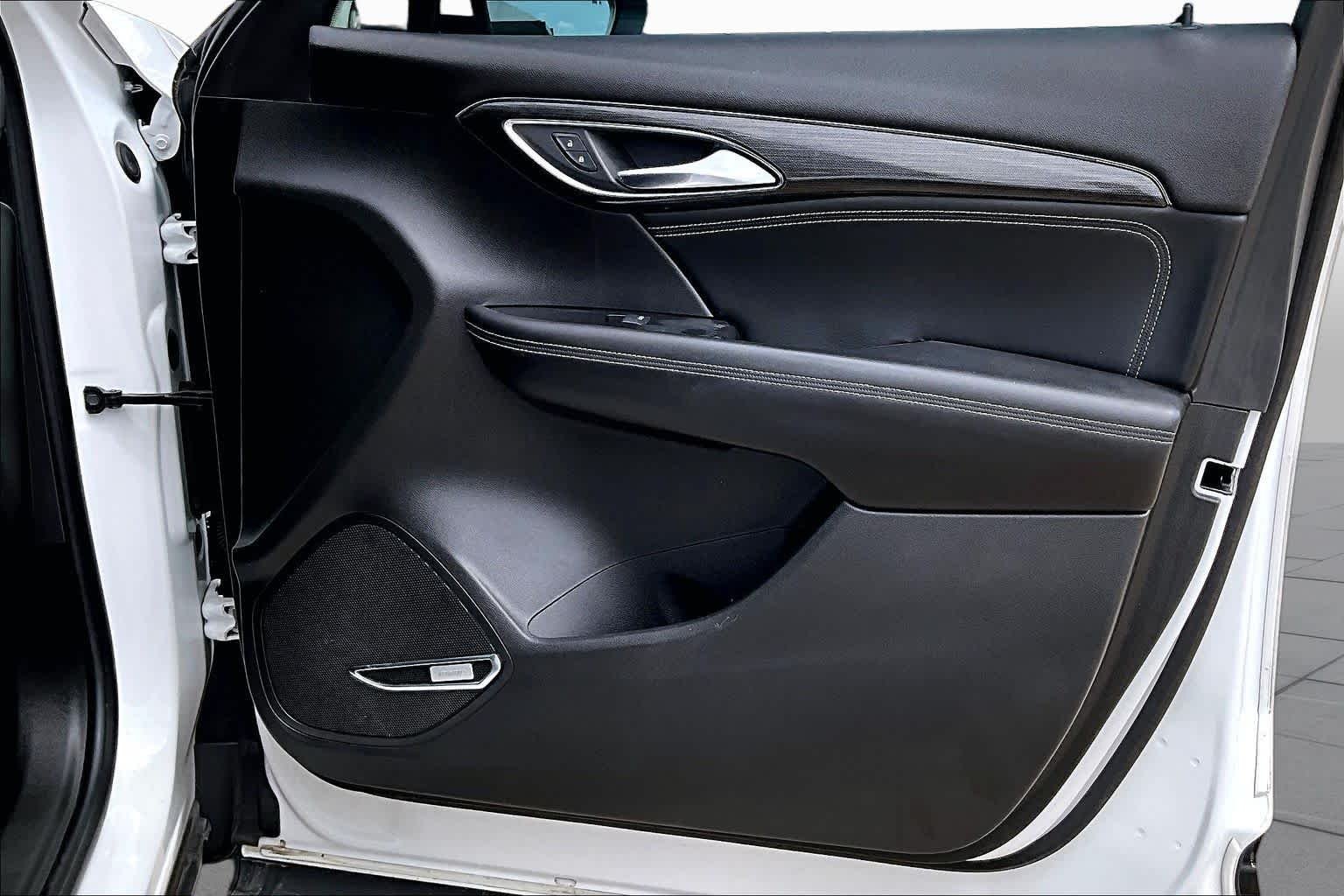2021 Buick Envision Essence - Photo 13