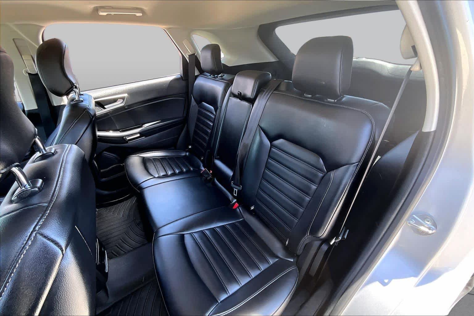 Used 2019 Ingot Silver Ford SEL image 20