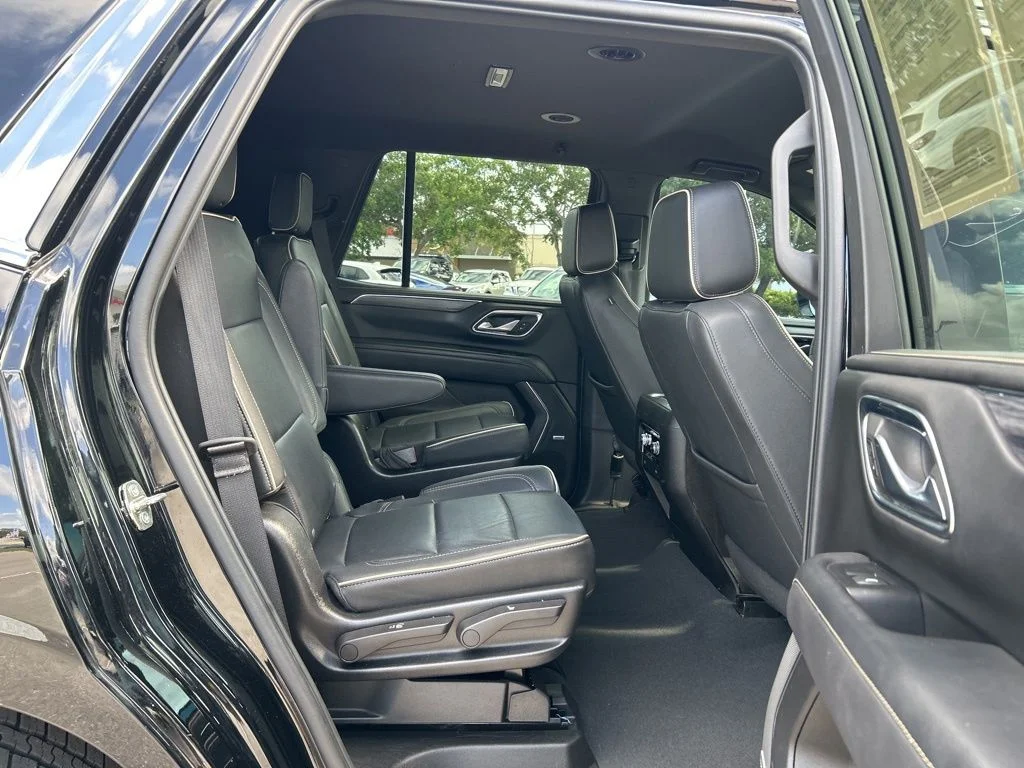 Used 2023 Onyx Black GMC SLT image 46