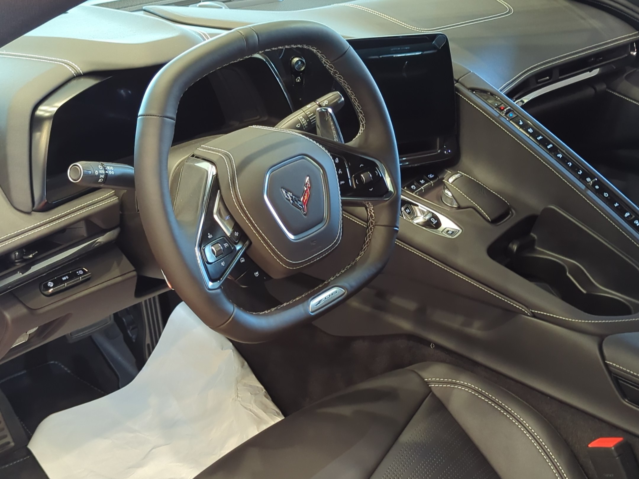 2025 Chevrolet Corvette 2LZ - Photo 7