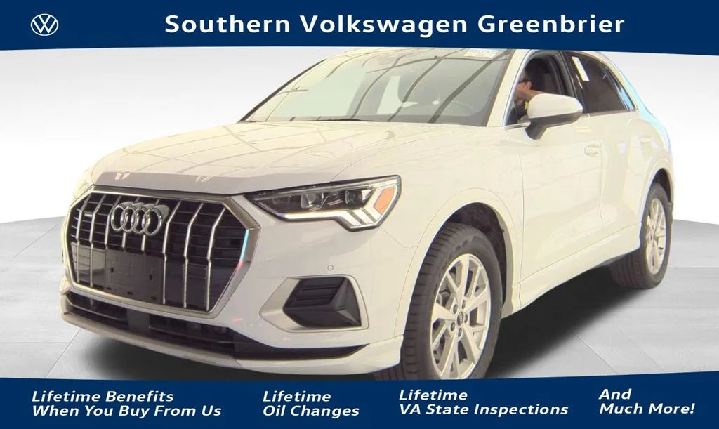 2023 Audi Q3 40 TFSI Premium quattro's photo