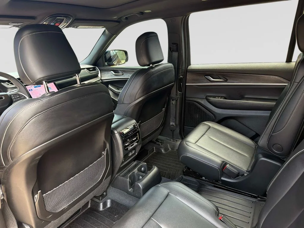 Used 2025 Red Jeep Limited image 15