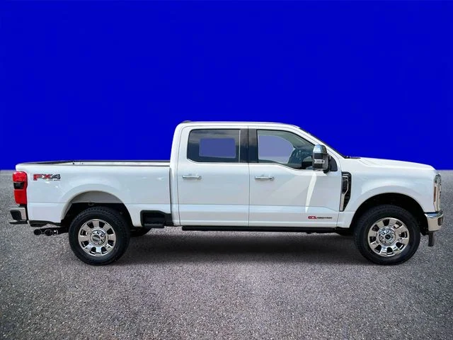 New 2027 Star White Metallic Tri-Coat Ford F-250® Lariat® image 2