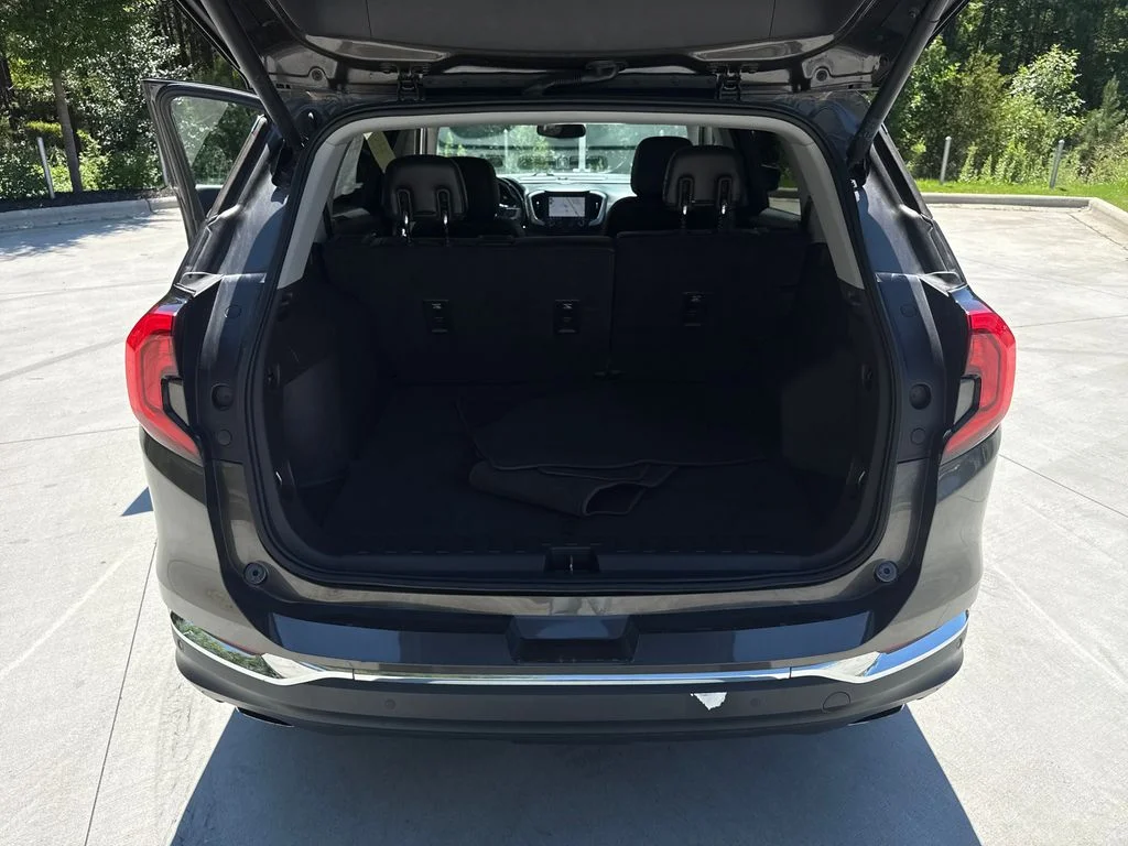 Used 2019 Quartz Metallic GMC SLT image 25