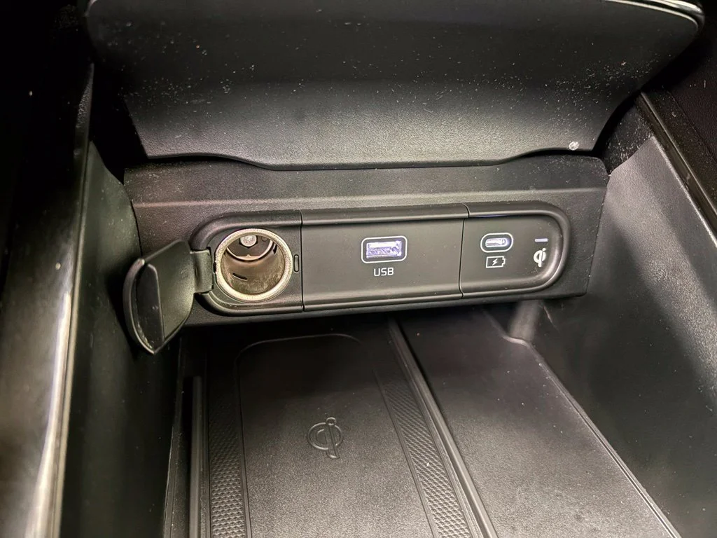 Used 2024 Green Kia EX X-Line image 28