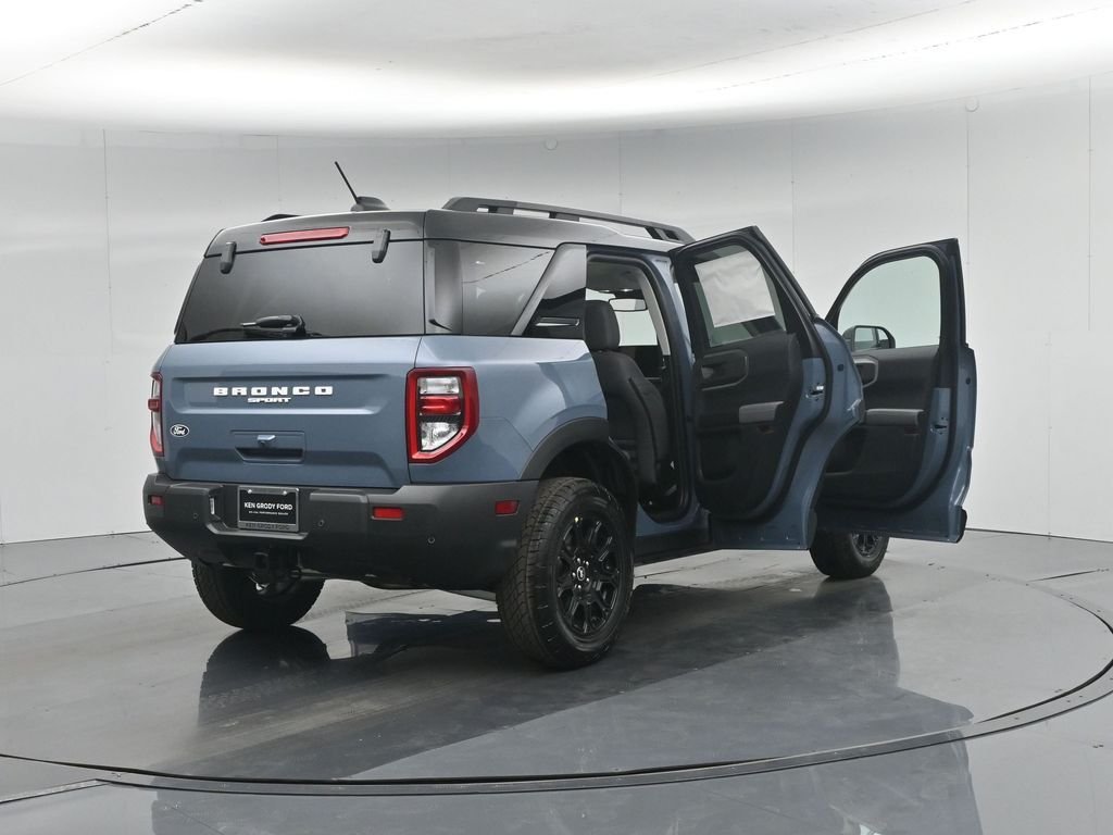New 2026 Azure Gray Metallic Tri-Coat Ford Badlands image 31