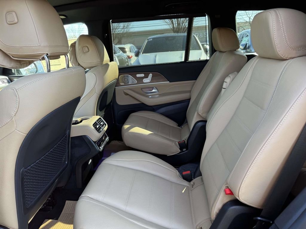 New 2026 Twilight Blue Metallic Mercedes-Benz GLS 450 image 30