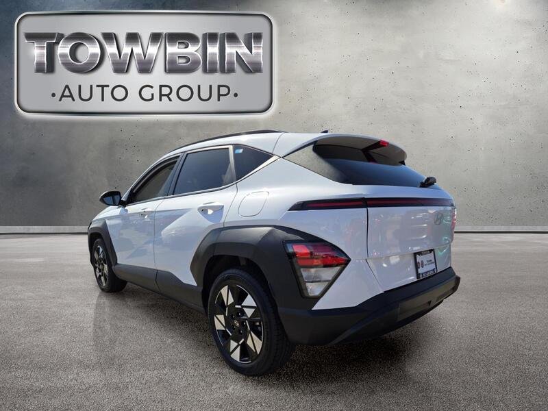 Used 2025 White HYUNDAI SEL FWD image 7