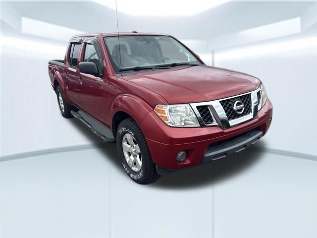 Used 2012 Red Nissan SV image 4
