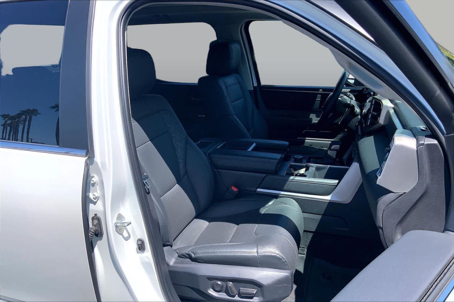 Used 2024 Wind Chill Pearl Toyota Limited image 8