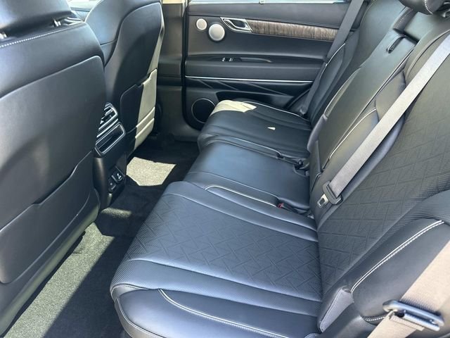 Used 2026 Silver Genesis 2.5T Advanced image 17
