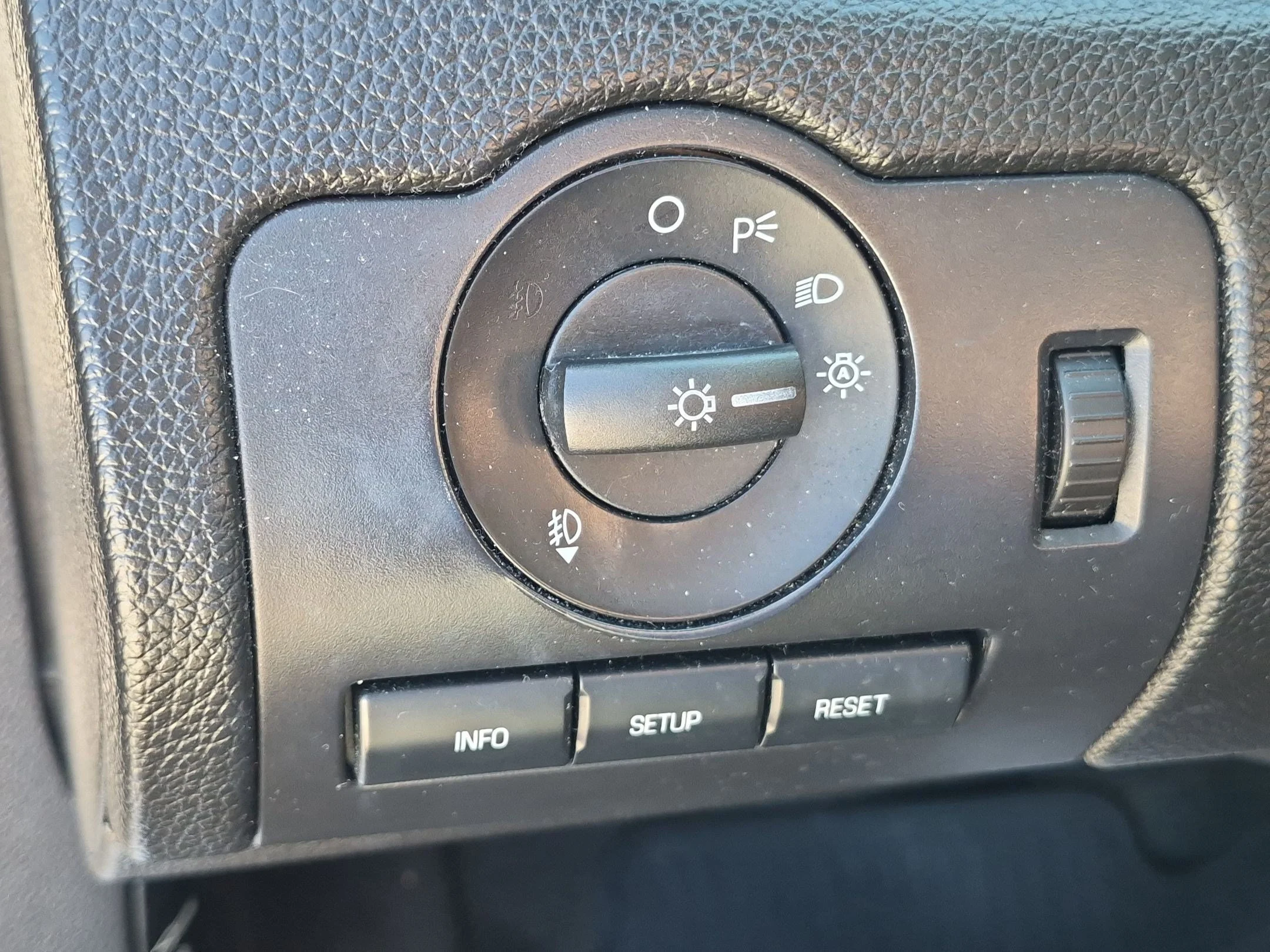 Used 2012 Ingot Silver Ford V6 Premium image 22