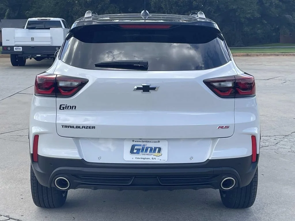 New 2026 Iridescent Pearl Tricoat Chevrolet RS image 3