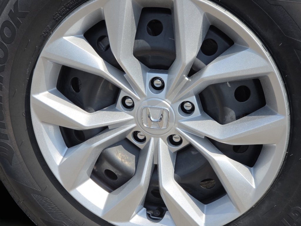 2026 Honda CR-V LX - Photo 18