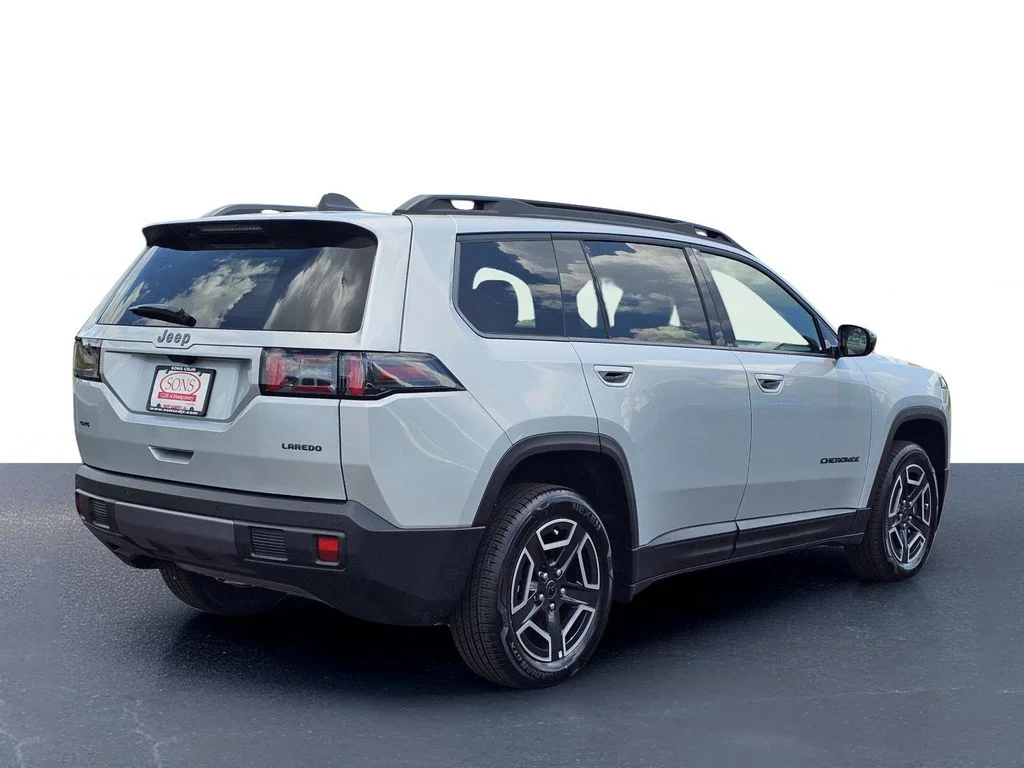 2026 Jeep Cherokee Laredo - Photo 8