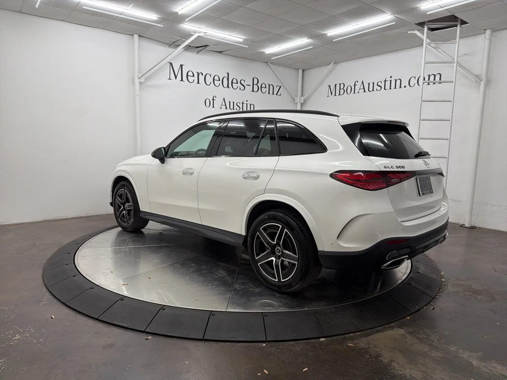 Used 2026 White Mercedes-Benz GLC 300 image 5