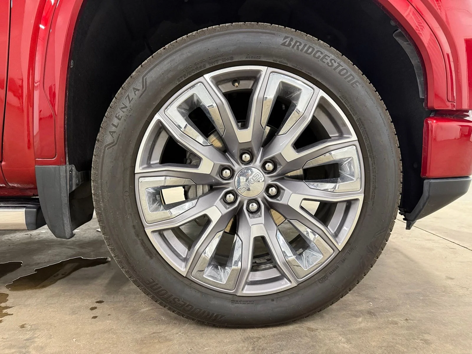 Used 2024 Red GMC Denali image 33