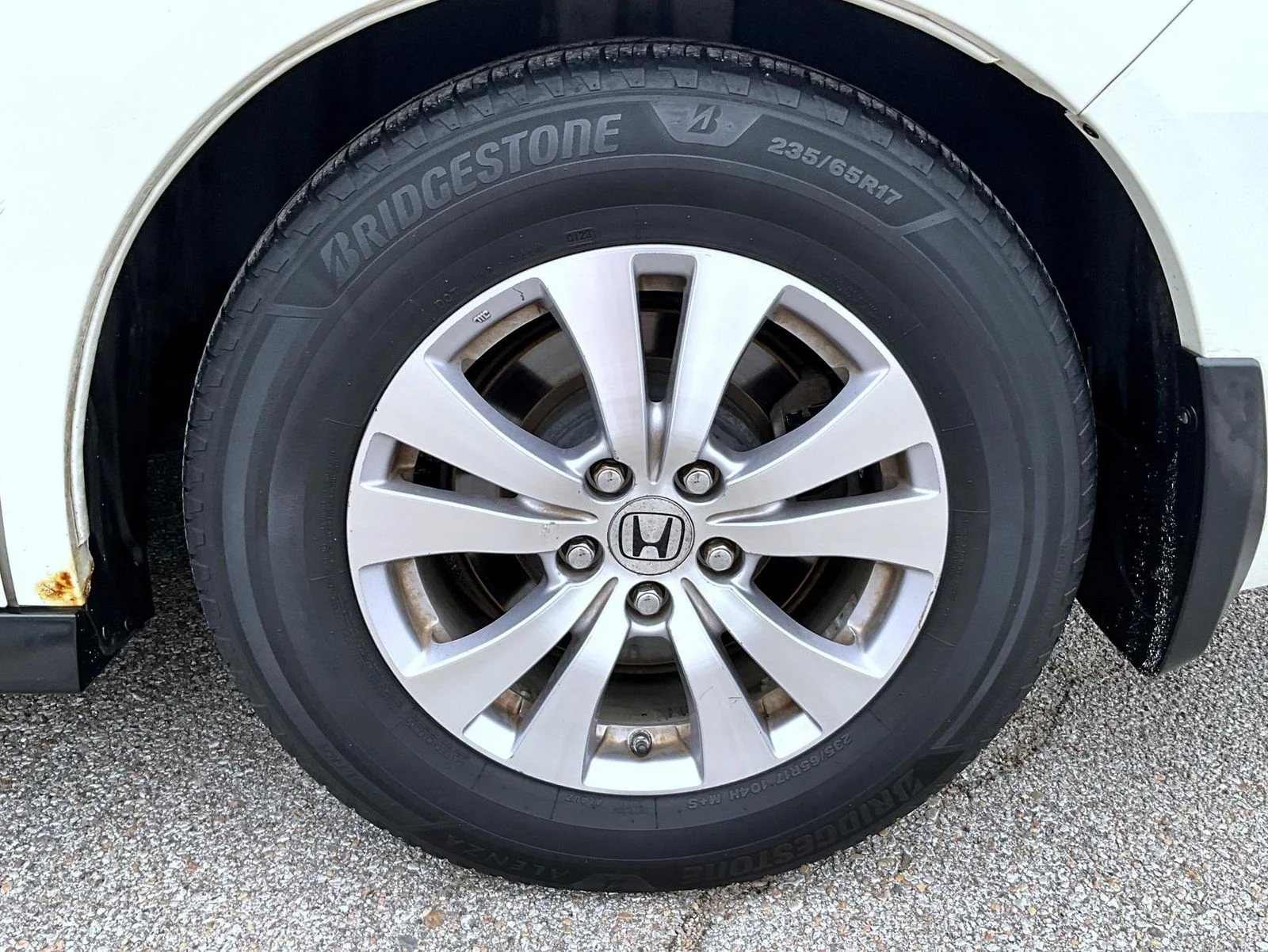 Used 2014 White Honda EX-L image 26