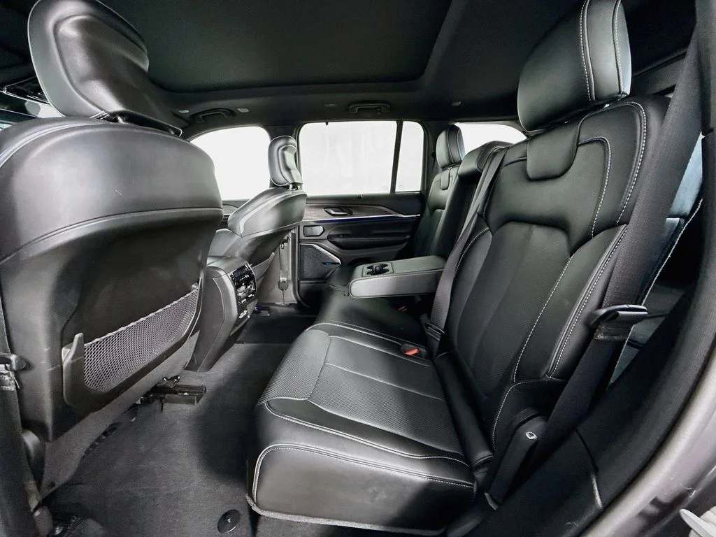 Used 2022 Gray Jeep Overland 4xe image 24