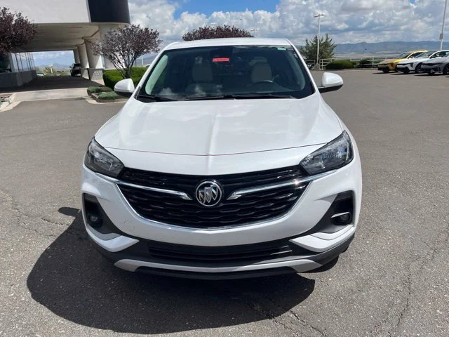 Used 2020 White Frost Tricoat Buick Preferred image 3