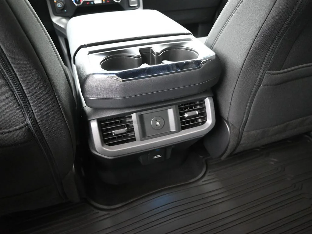 New 2026 Agate Black Metallic Ford XLT image 23