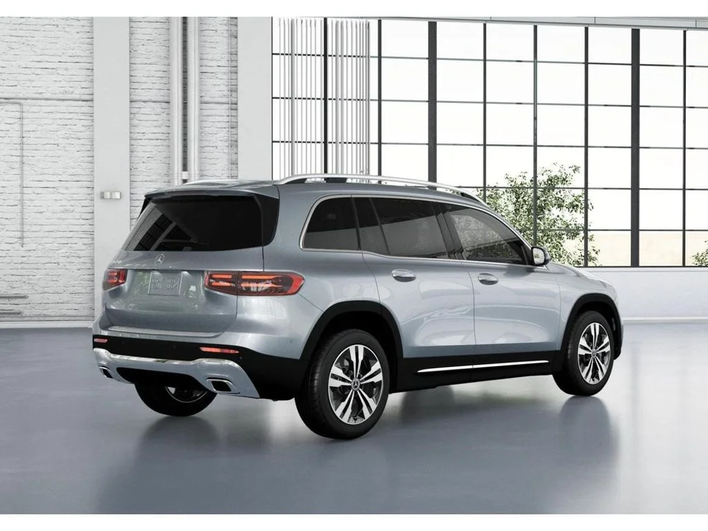 Used 2026 Silver Mercedes-Benz GLB 250 image 21
