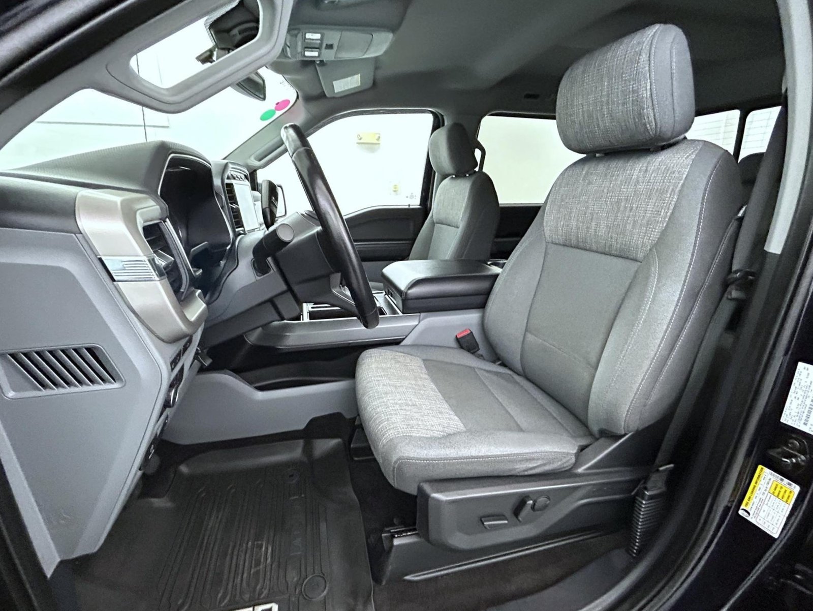 Used 2021 Blue Ford XLT image 10