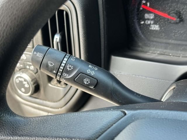 Used 2022 Silver Chevrolet Custom image 24