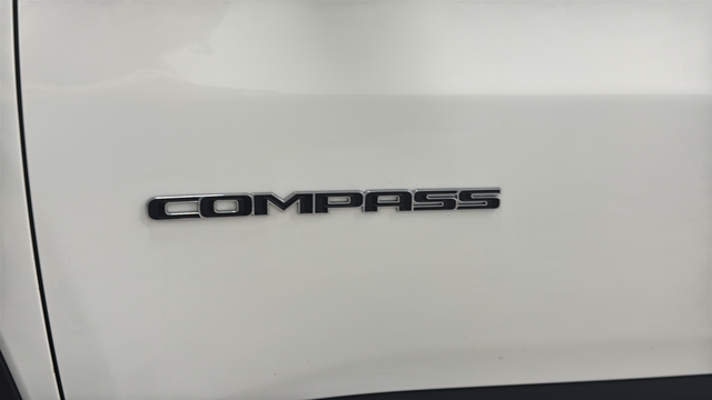 Used 2018 White Clearcoat Jeep Limited image 37