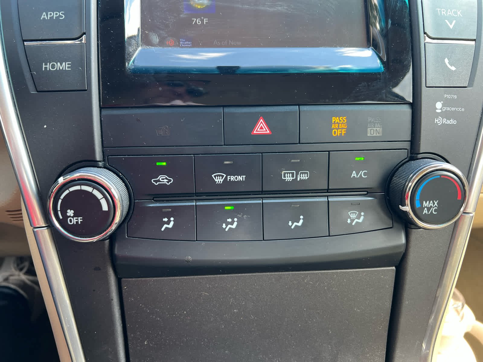 Used 2015 Ruby Flare Pearl Toyota LE image 9