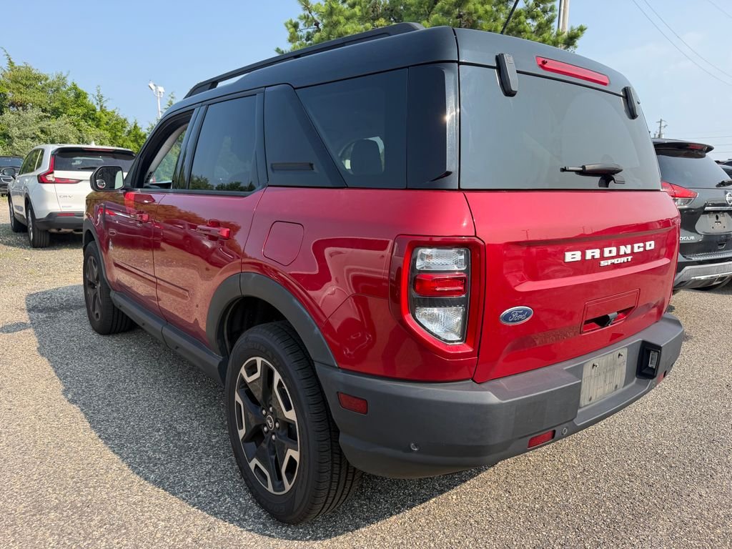 Used 2021 Red Metallic Ford Outer Banks image 3
