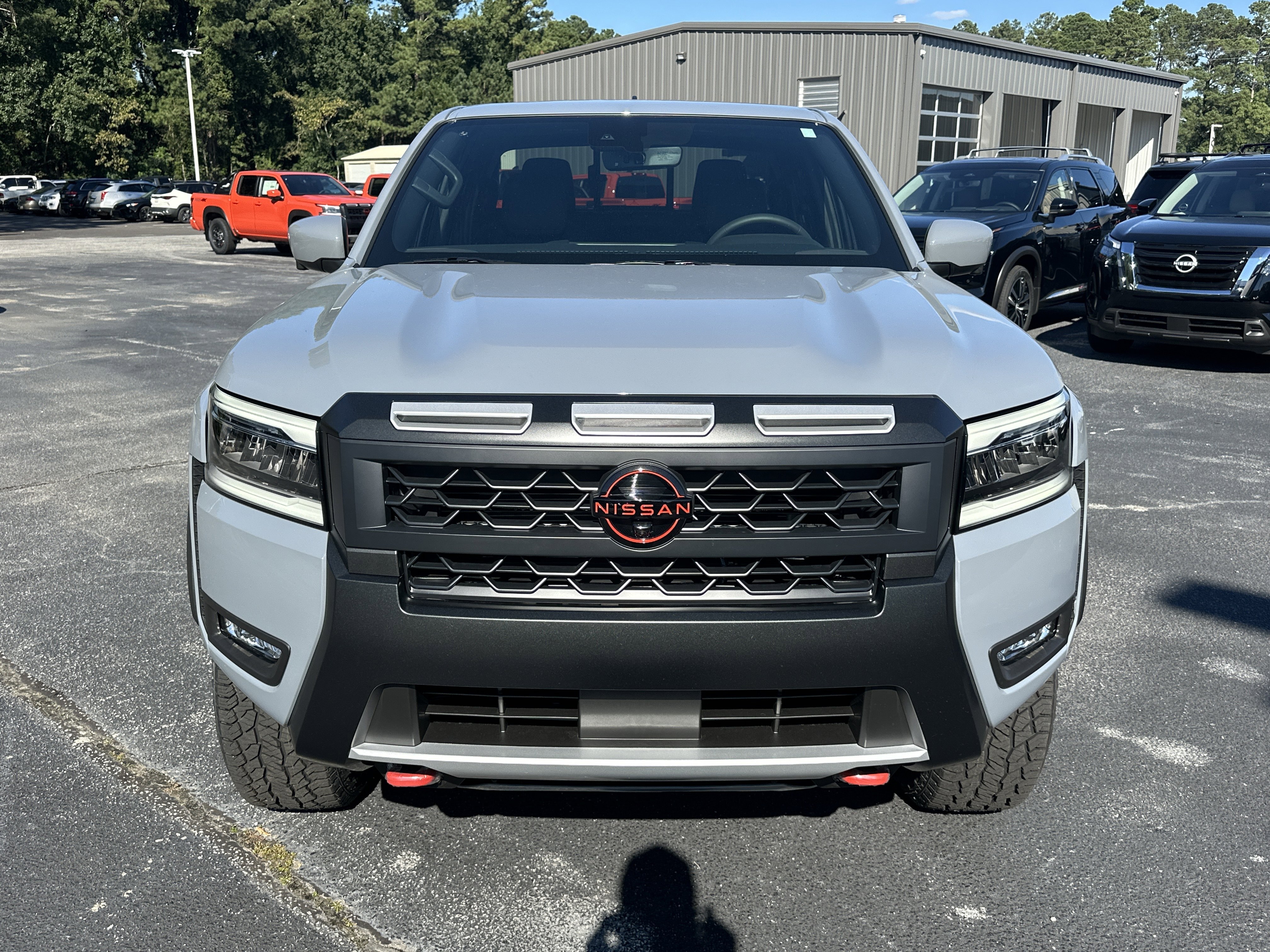 2025 Nissan Frontier PRO-4X - Photo 3