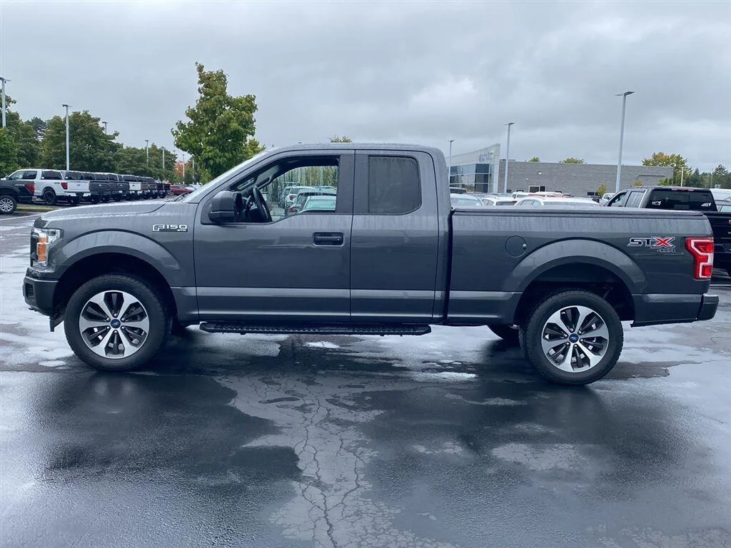 Used 2020 Magnetic Ford XL image 7
