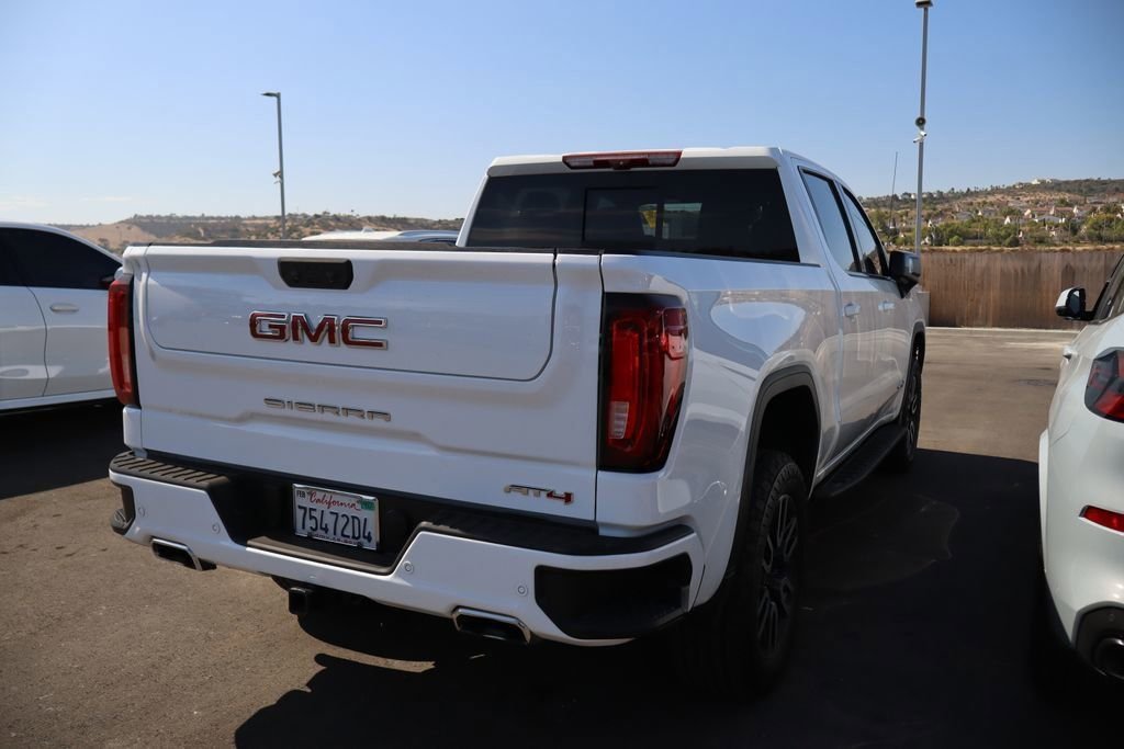 Used 2025 White GMC AT4 image 3