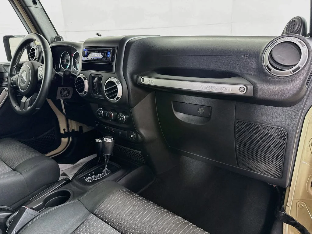 Used 2012 Beige Jeep Unlimited Sahara image 31