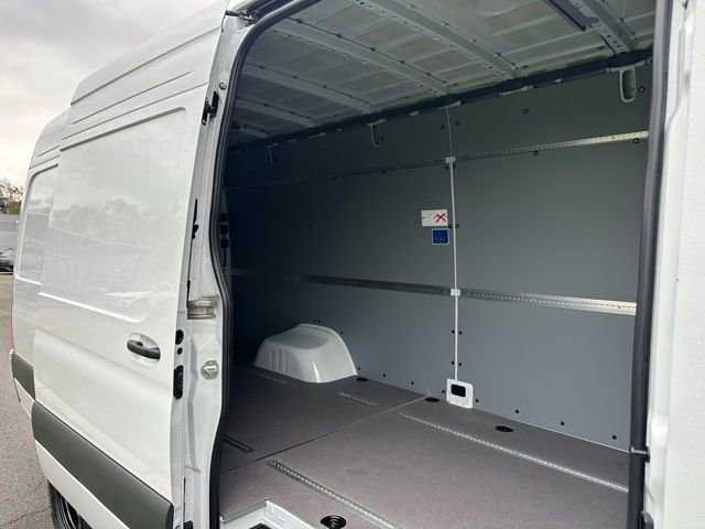 New 2026 Arctic White Mercedes-Benz Cargo 170 WB image 56