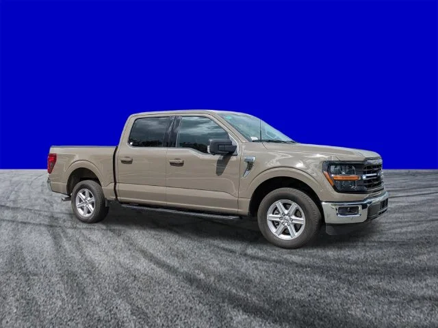 New 2026 Marsh Gray Ford XLT image 2