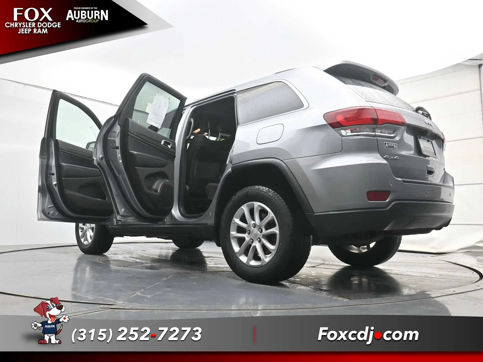 Used 2022 Silver Zynith Jeep Limited image 36