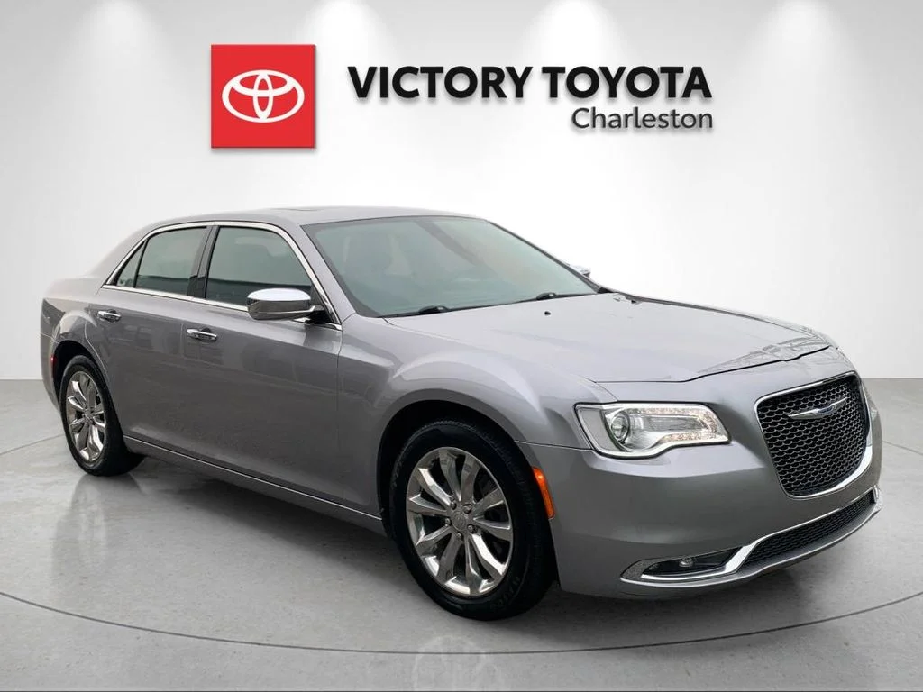 Used 2017 Silver Chrysler C image 5
