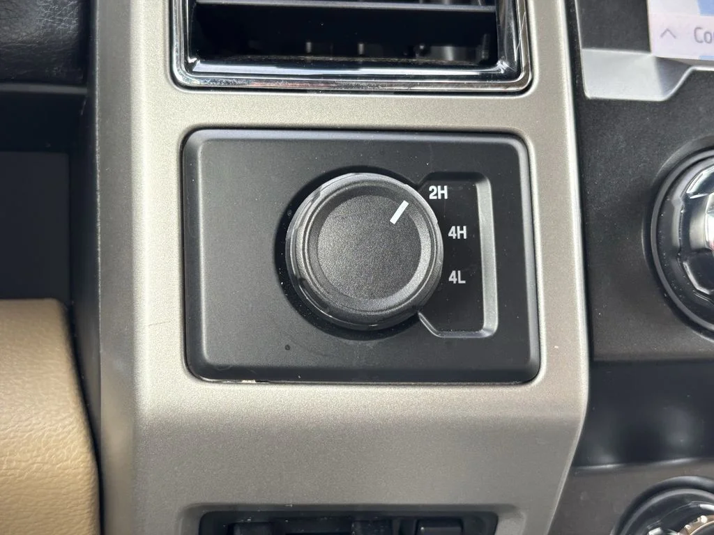 Used 2021 Blue Ford Lariat image 19