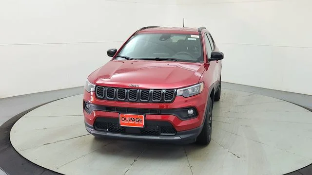 New 2026 Red Hot Pearl-Coat Exterior Paint Jeep Latitude image 2