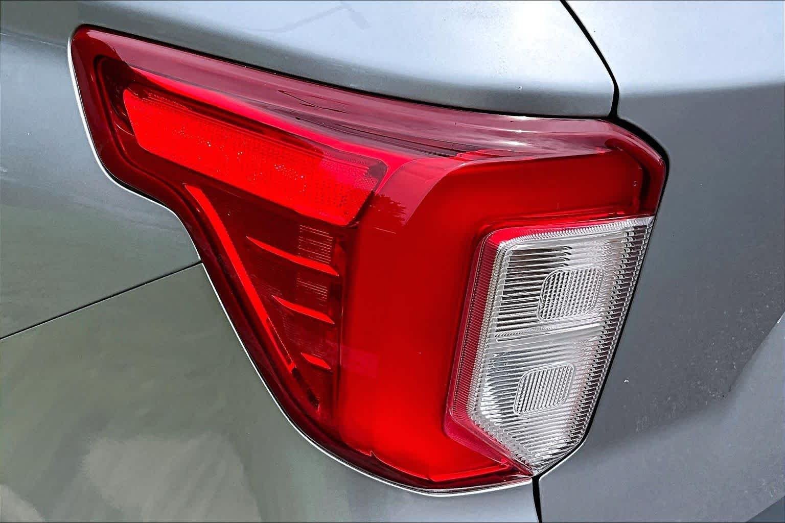 Used 2022 Iconic Silver Ford XLT image 28