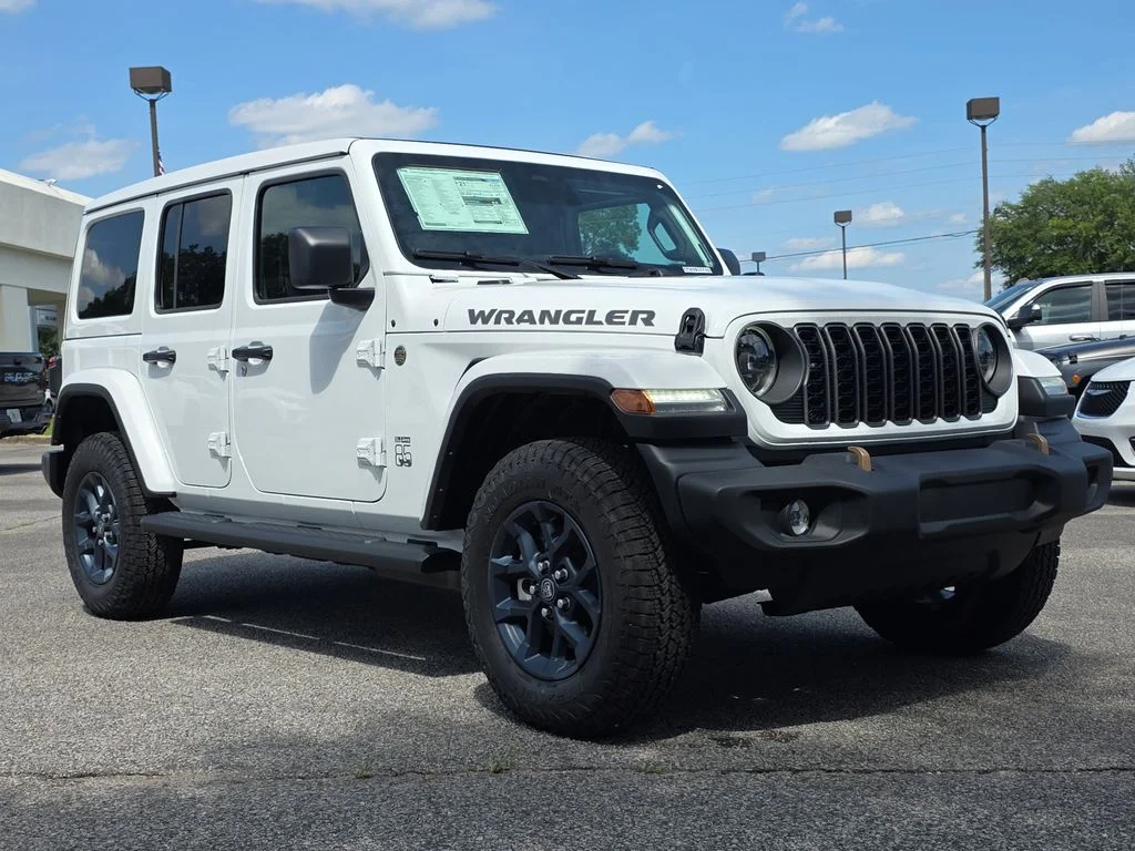 New 2026 Bright White Clear-Coat Exterior Paint Jeep  image 9