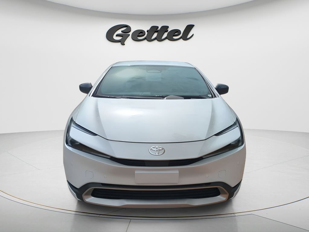 New 2026 Wind Chill Pearl <sup>1</sup> Toyota  SE image 9