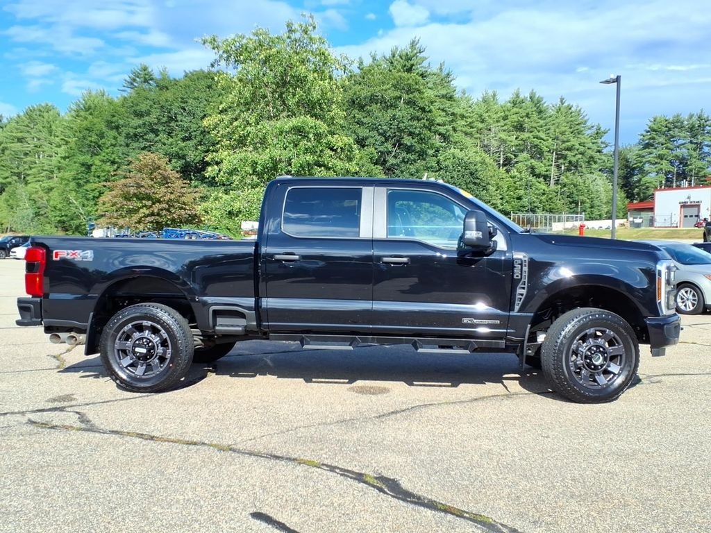 Certified Used 2025 Black Metallic Ford XL image 3