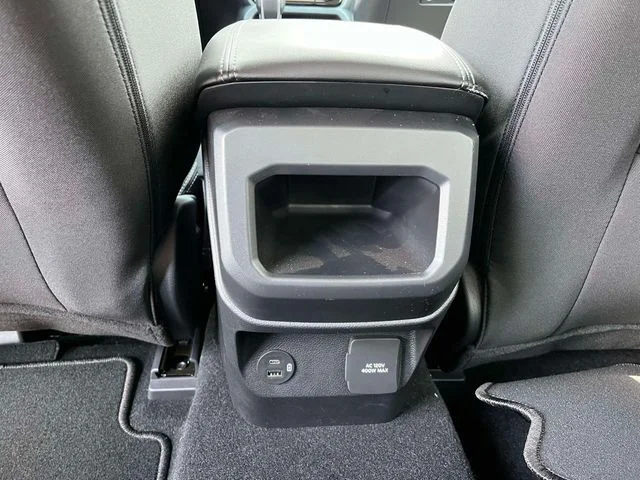 New 2026 Shadow Black Ford XLT image 15