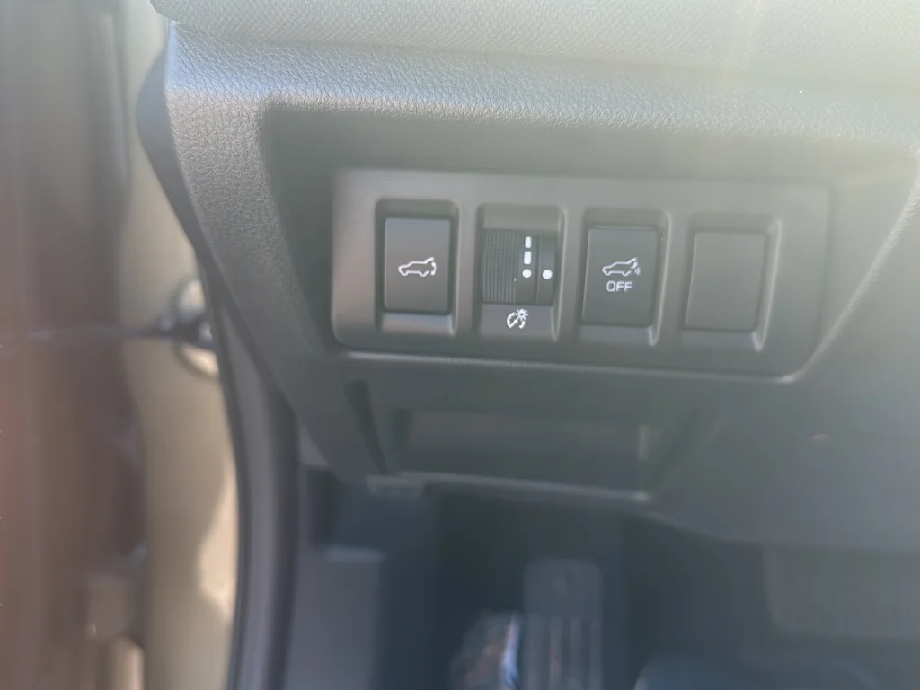 Certified Used 2025 Green Subaru Premium image 19