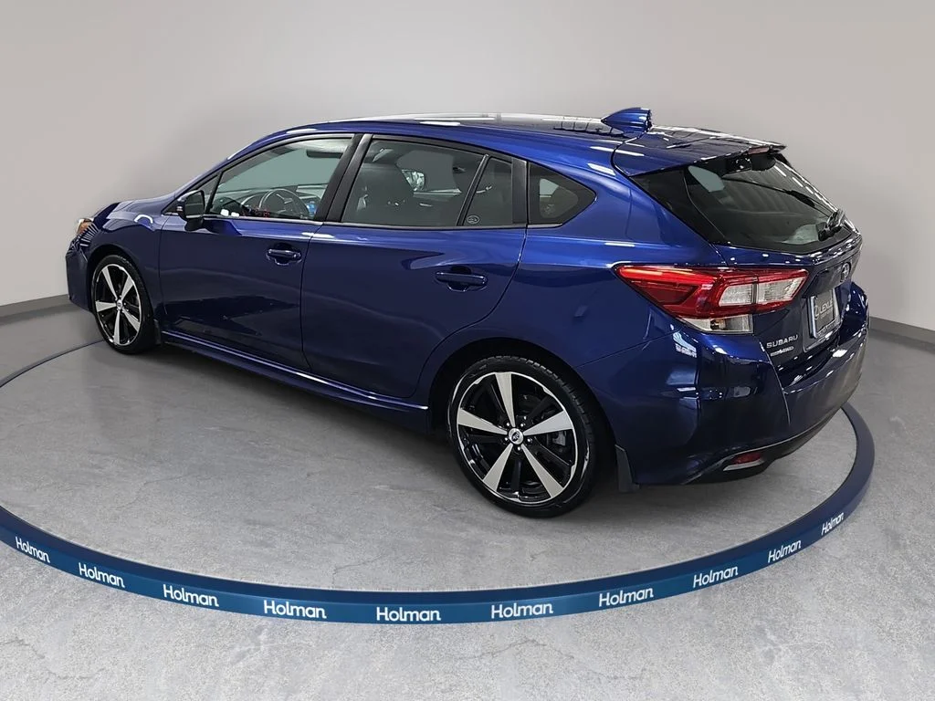 Used 2018 Blue Subaru 2.0i Sport image 9