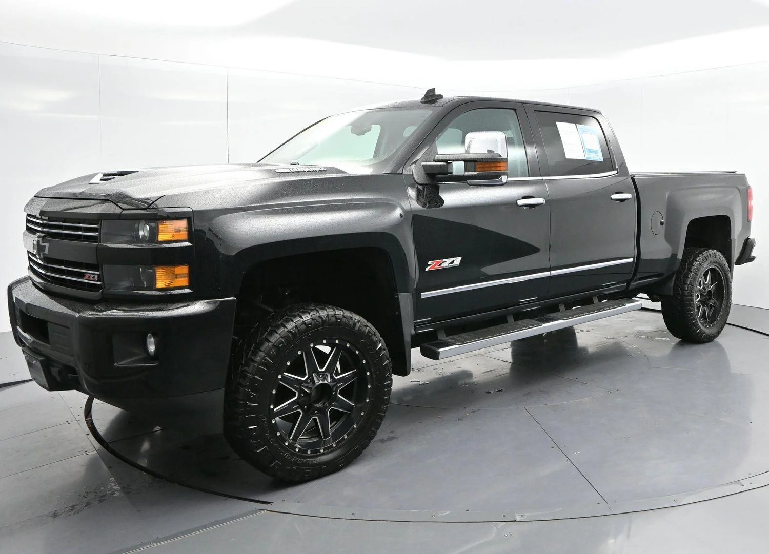 Used 2019 Black Chevrolet LTZ image 3