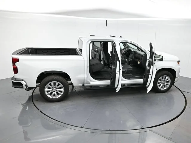 Used 2026 Summit White Chevrolet Custom image 42